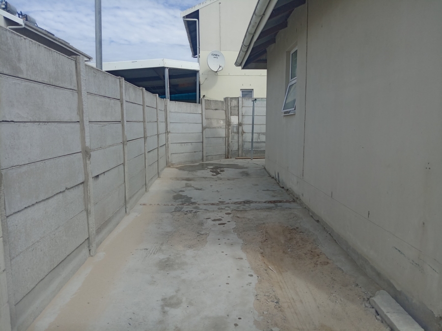 To Let 2 Bedroom Property for Rent in Woodlands Western Cape